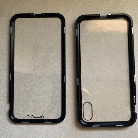 Magnetic iPhone case for iPhone - Picture 2 of 4